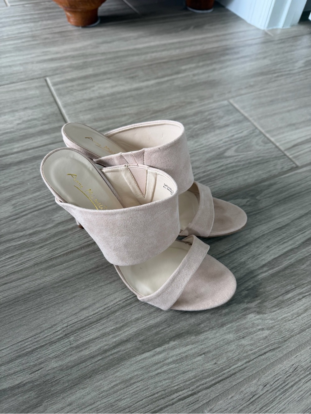 Anne Michelle Suede Heels